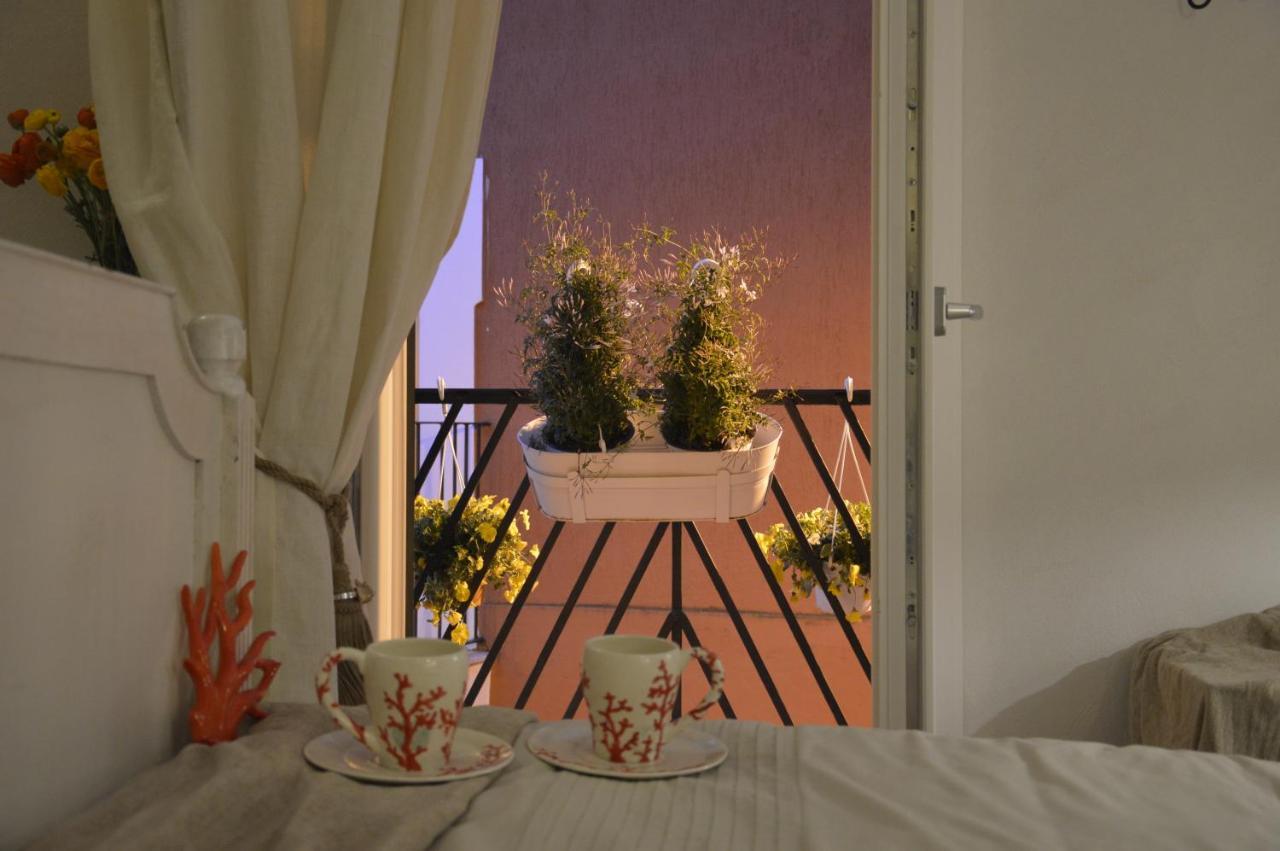 Mare Rooms Bari Old Town Center Bagian luar foto