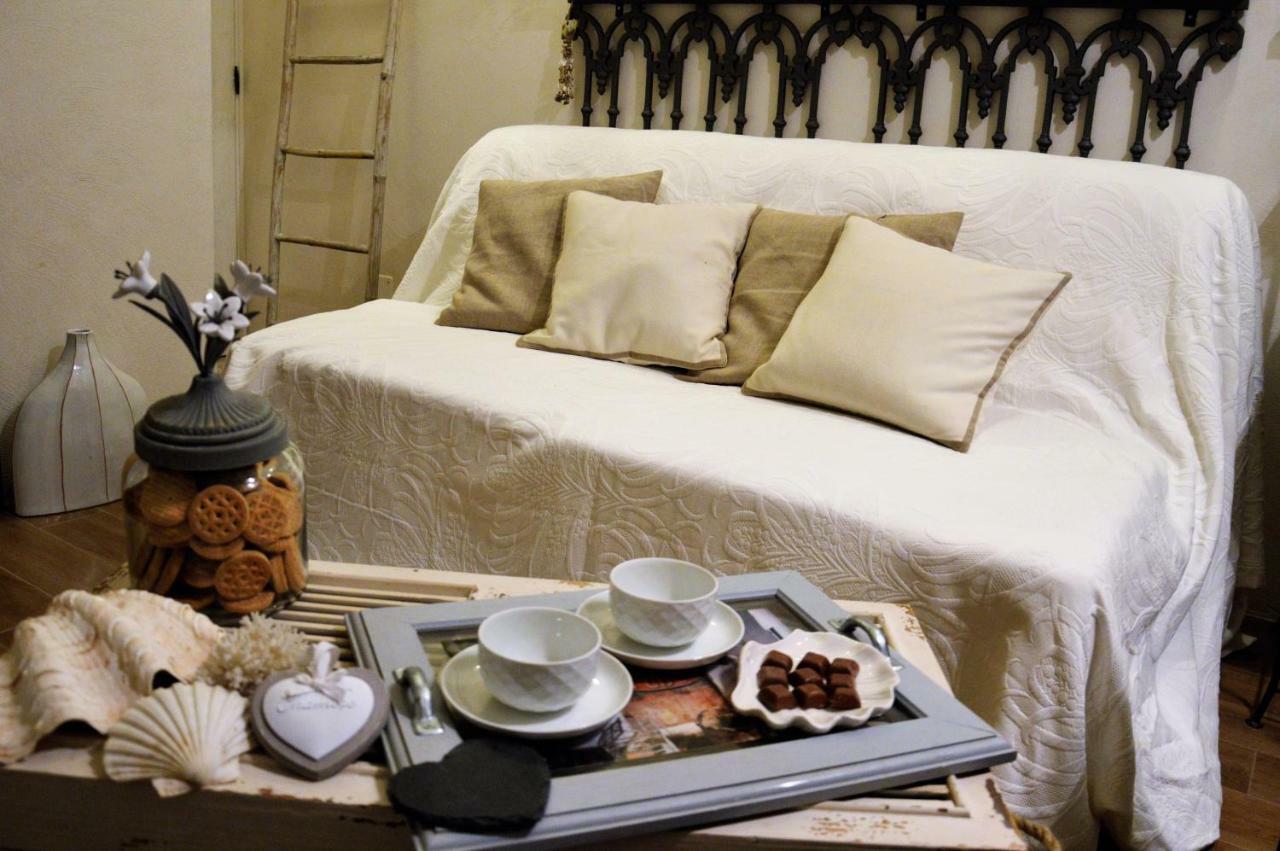 Mare Rooms Bari Old Town Center Bagian luar foto