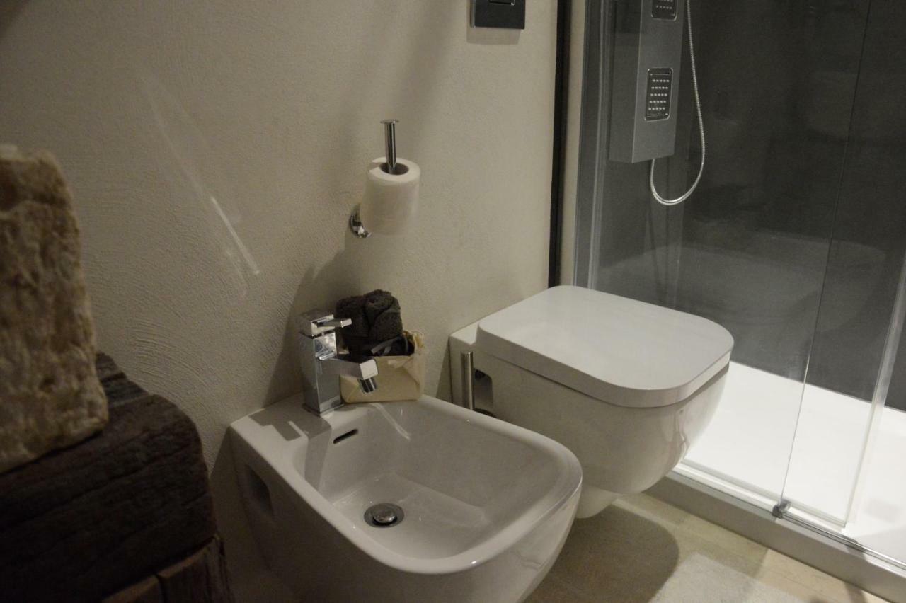 Mare Rooms Bari Old Town Center Bagian luar foto